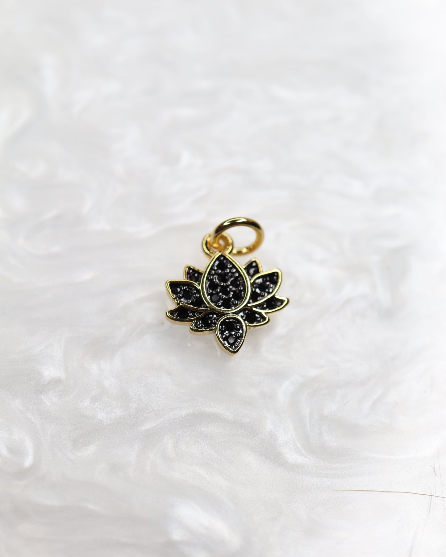 Charm feuille de lotus